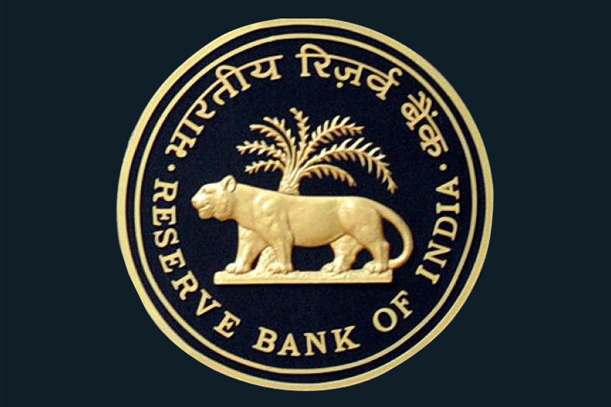 RBI डिप्टी गवर्नर शहरी सहकारी बैंकों को संचालन और जोखिम प्रबंधन सुधारने की सलाह देते हुए।