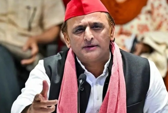 Akhilesh Yadav Diwali Controversy